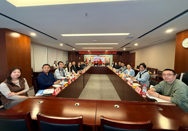 【医苑动态】全国⾼等医学教育中医药类专业课程思政案例库《中医⽿⿐咽喉科学》定稿会议