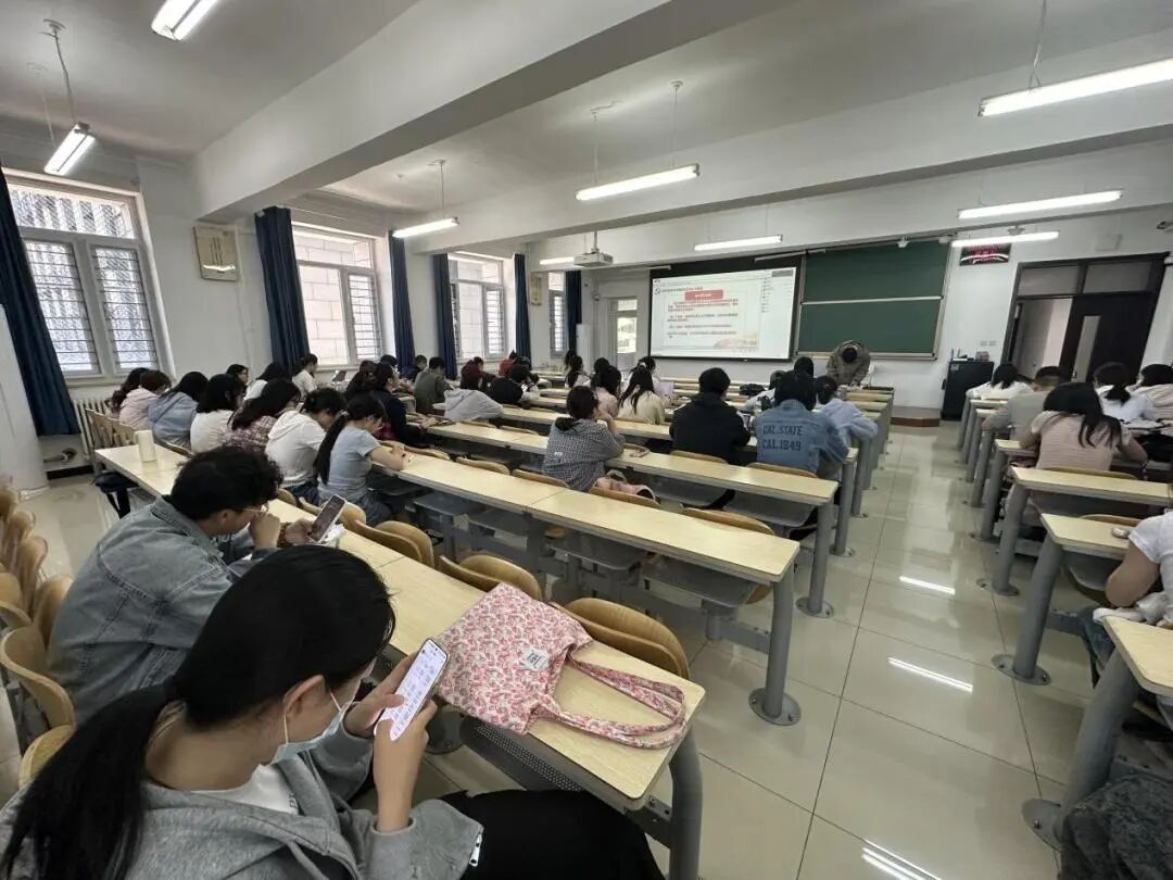 【医苑动态】固本培元守初心，扶正祛邪践使命——第一临床医学院举办第21期校党课暨第十期院党课第二讲